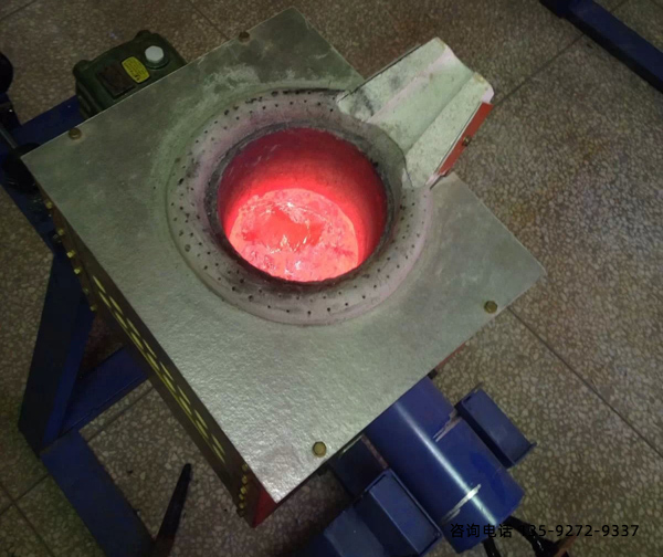 中频熔炼炉30KG熔铜视频案例