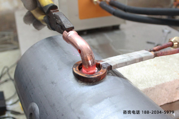 高频感应压力钎焊机-焊头拆换方法