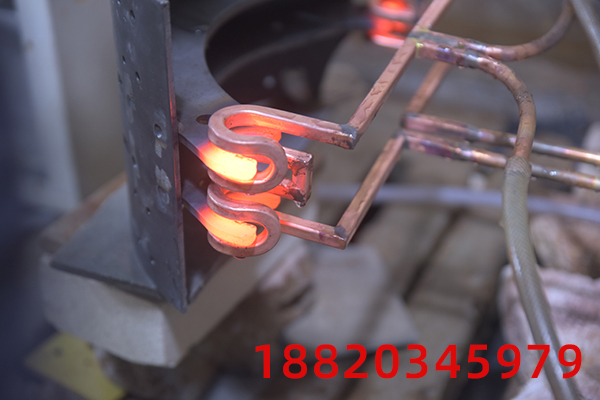 高频感应加热设备的感应淬火工艺代替原来的渗碳淬火工艺
